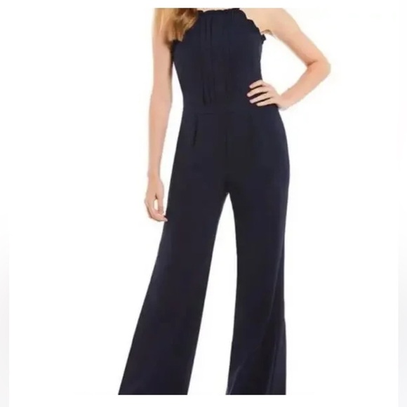 GIANNI BINI Navy Bib Romper with adjustable spaghetti straps, EUC!